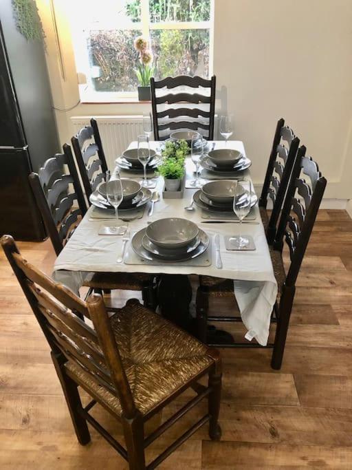 Large Cottage, Beach, Pubs Shops, Netflix, Bbq, Dog Friendly Hunmanby Dış mekan fotoğraf