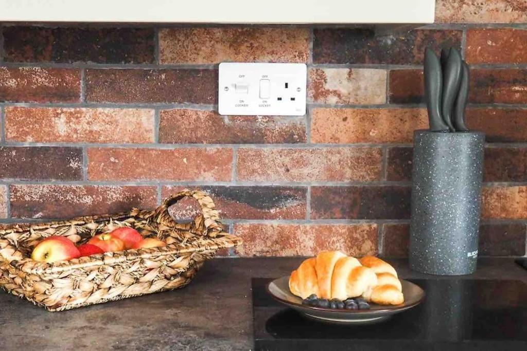 Large Cottage, Beach, Pubs Shops, Netflix, Bbq, Dog Friendly Hunmanby Dış mekan fotoğraf