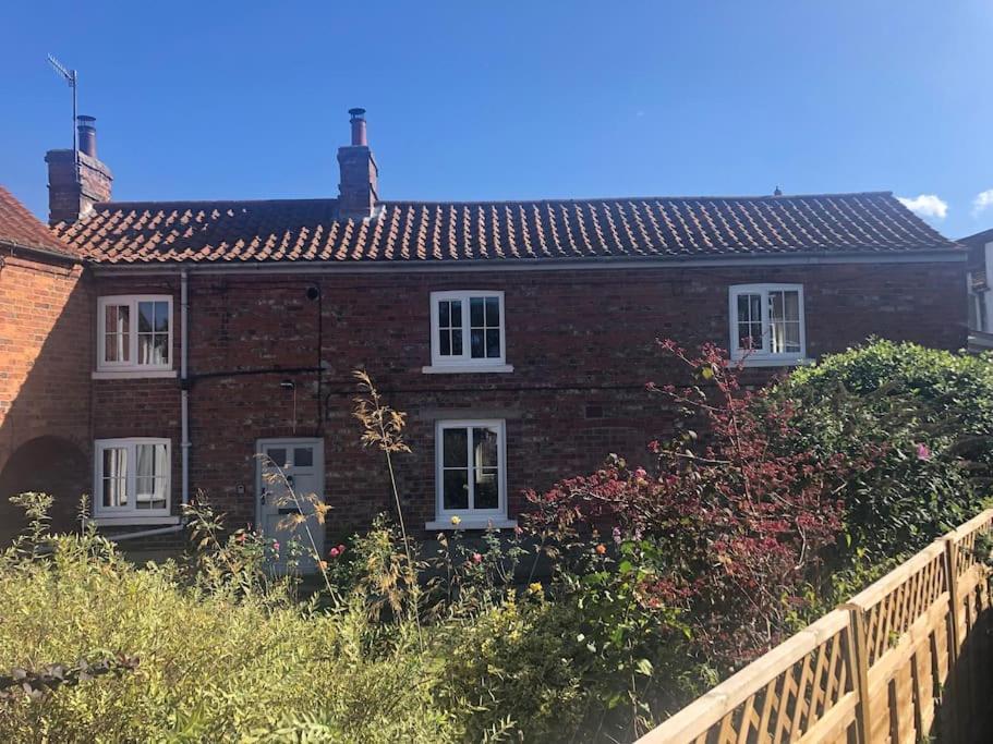 Large Cottage, Beach, Pubs Shops, Netflix, Bbq, Dog Friendly Hunmanby Dış mekan fotoğraf